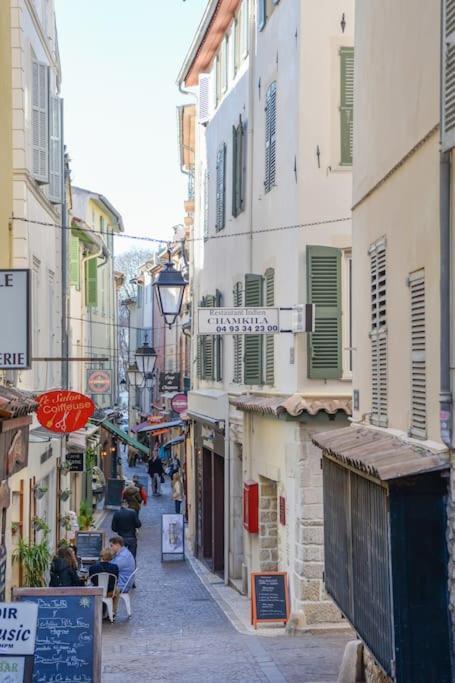 Ferienwohnung Old Town Antibes Superb New Flat, For 3, Ac, Wi-Fi Exterior foto
