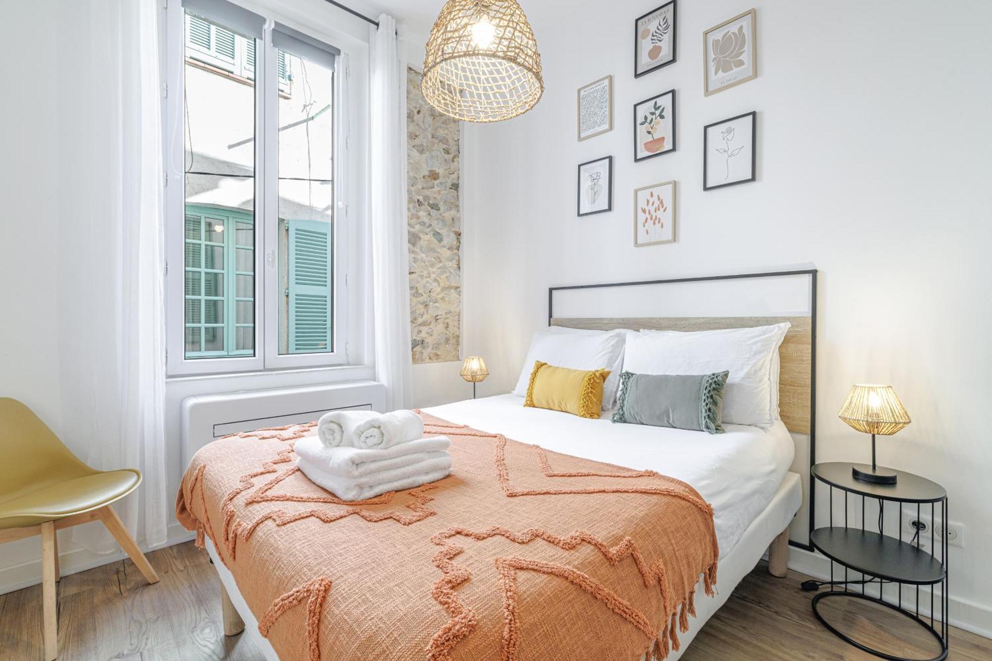 Ferienwohnung Old Town Antibes Superb New Flat, For 3, Ac, Wi-Fi Exterior foto